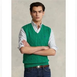 Polo Ralph Lauren Men’s
Cable-Knit Cotton Sweater Vest Small